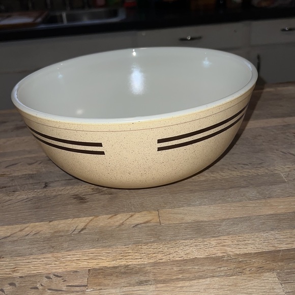 Pyrex Brown Stripe 404 Large Mixing Bowl Speckled Excellent Vintage Condition - Picture 1 of 7